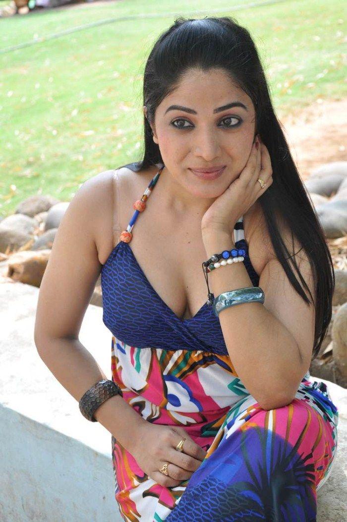 Actress Avanika Hot Pictures