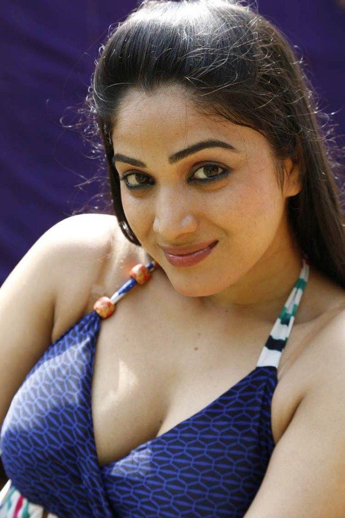 Actress Avanika Hot Pictures