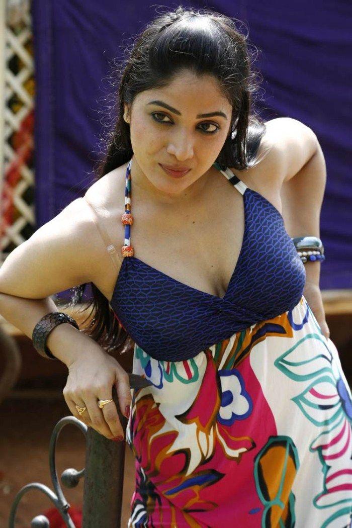 Actress Avanika Hot Pictures