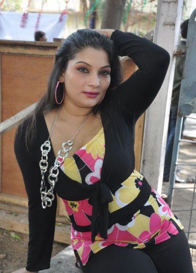 Actress Mumtaz Hot Sexy Pics