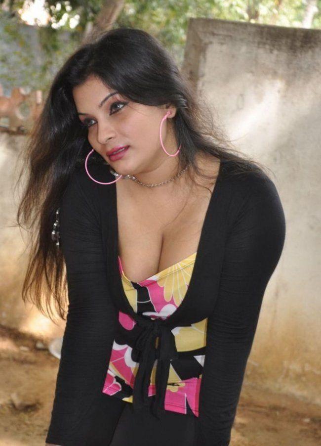 Actress Mumtaz Hot Sexy Pics