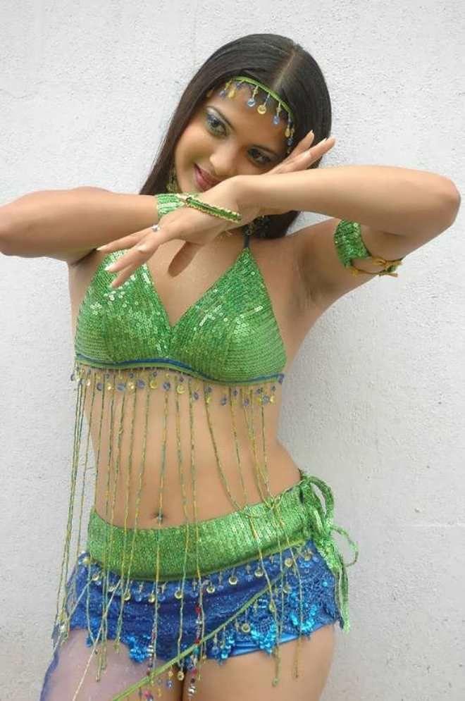 Actress Nicole Hot Sexy Pics