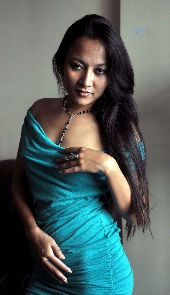 Actress Pooja Basu Sexy Images