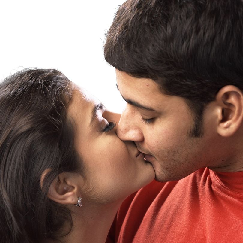 Actress Romantic Lip Lock Images