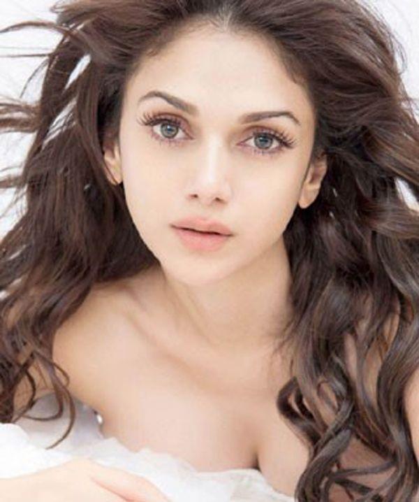 Aditi Rao Hydari Hot Photo Shoot