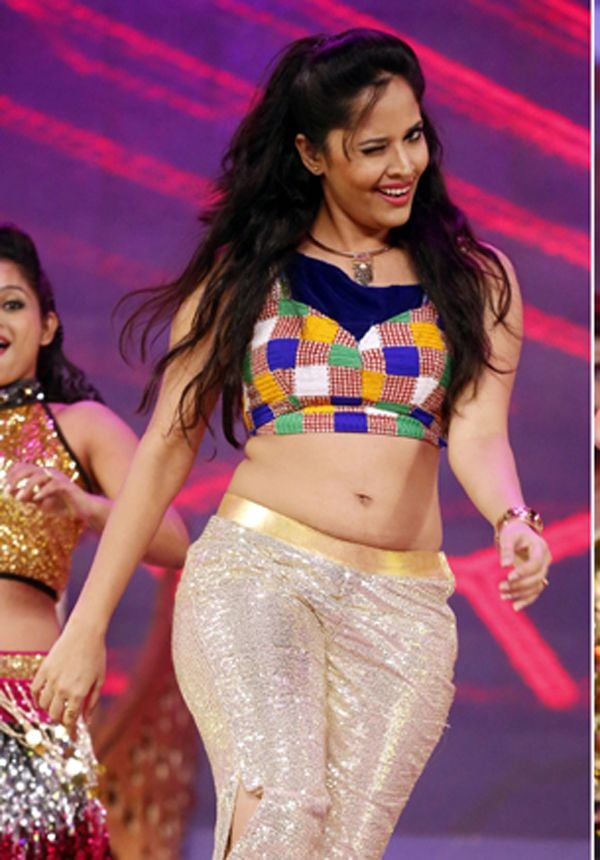 Anchor Anasuya Latest Hot Dance Pics