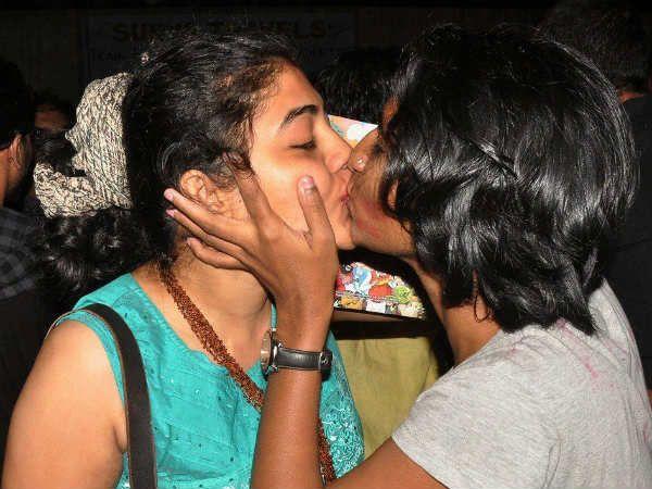 Anchor Arundhati Kiss on Public Photos