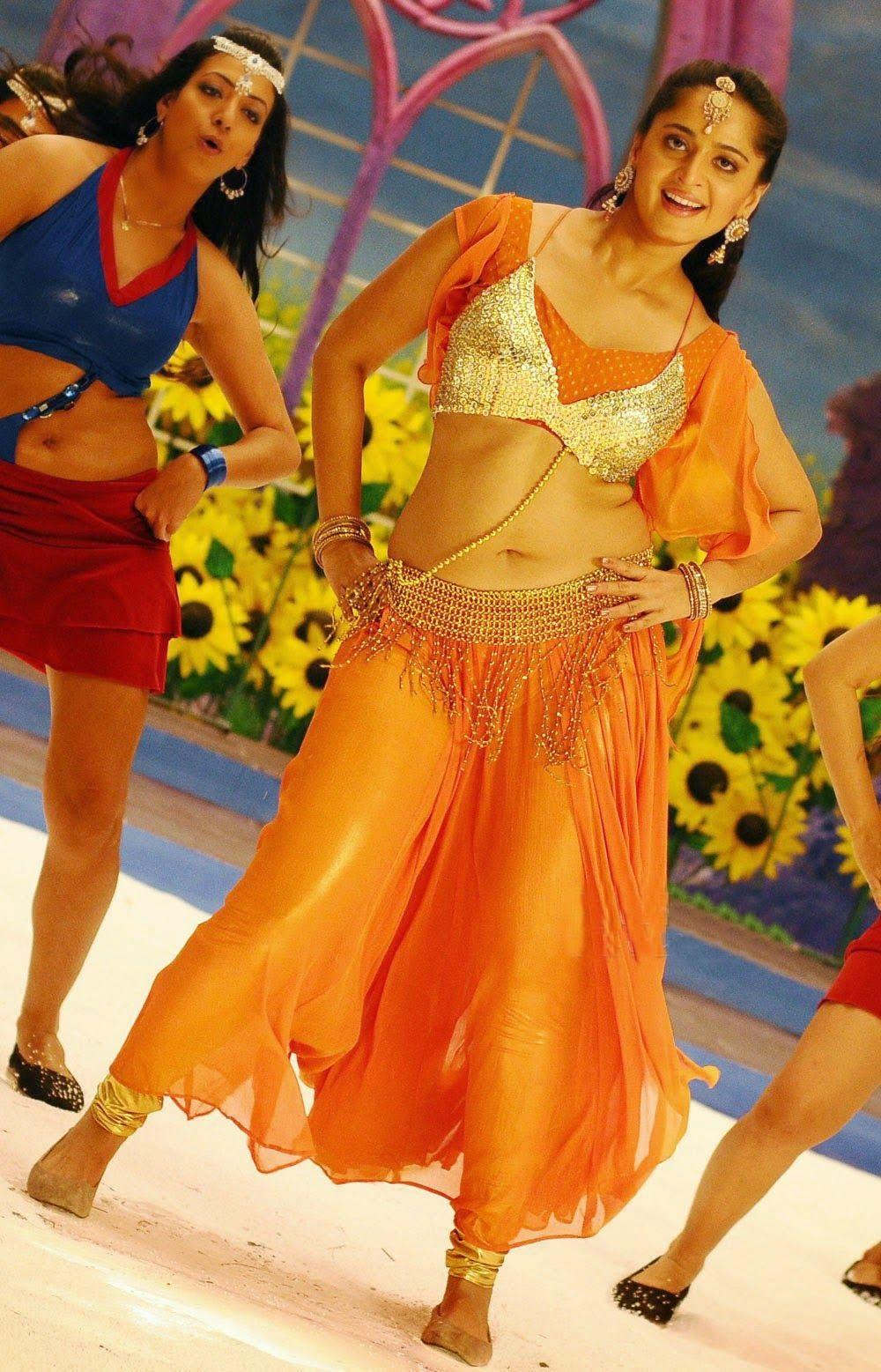 Anushka Sexy Hot Navel Pics