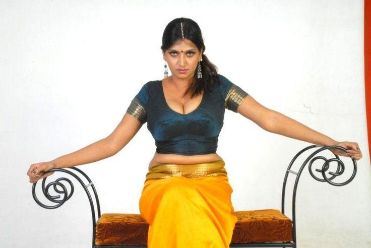 Bhuvaneshwari Hot New Pics