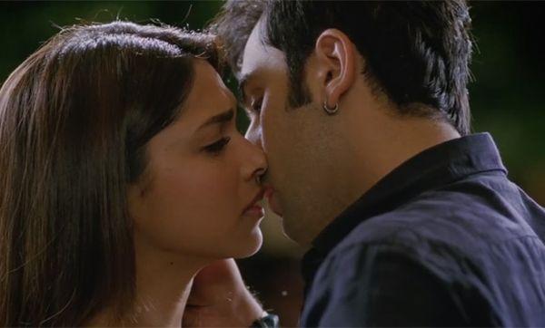 Bollywood Hot Romantic Scenes