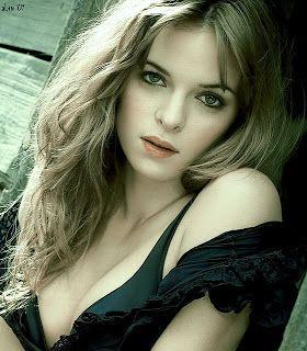 Danielle Panabaker Hot Pics