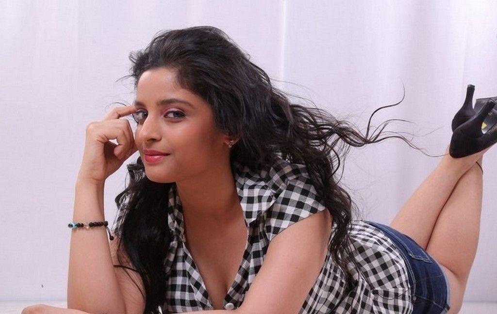 Divya Spicy Photos