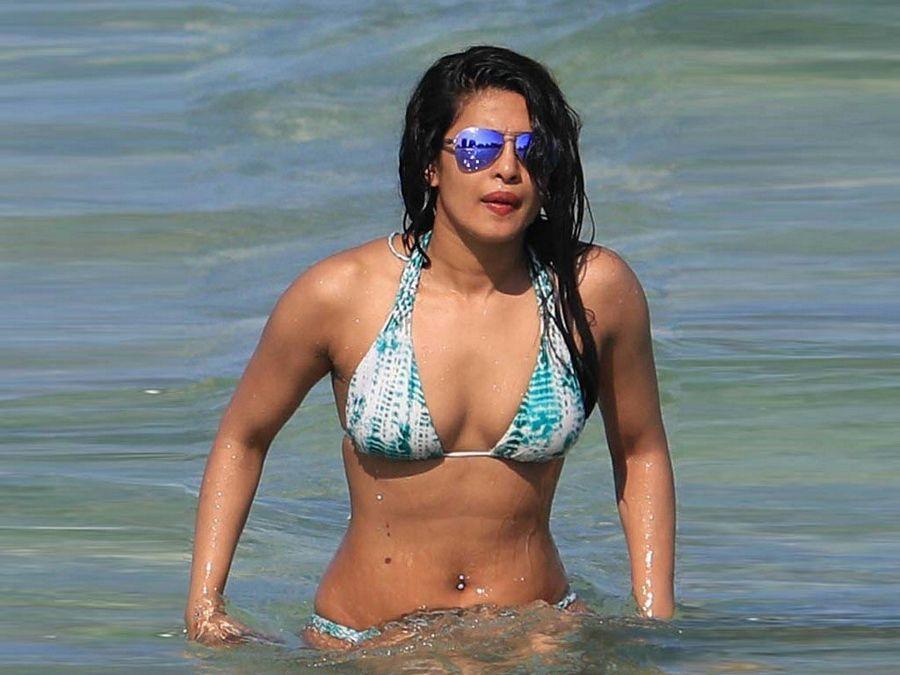 Gorgeous Beauty Priyanka Chopra Latest 2017 Hot Photos