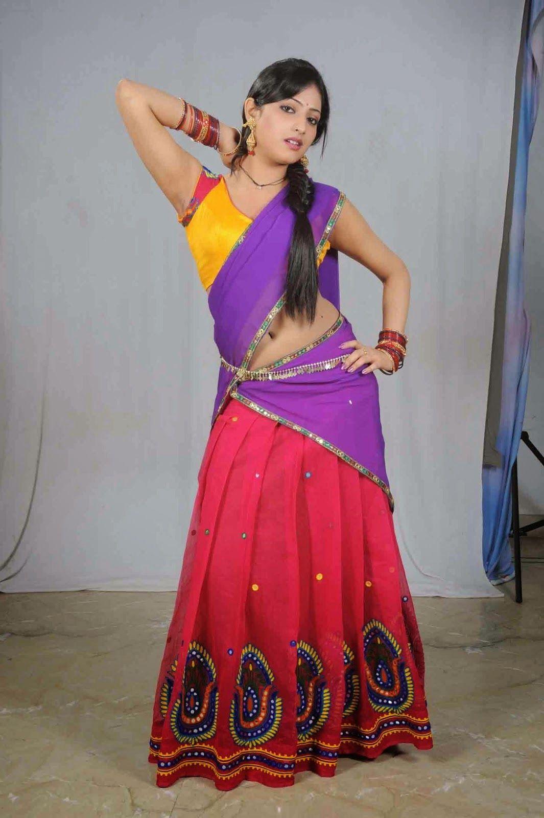 Hari Priya Hot Half Saree Pictures