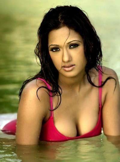 Indian Hot Actresses in Swimsuit Pictures