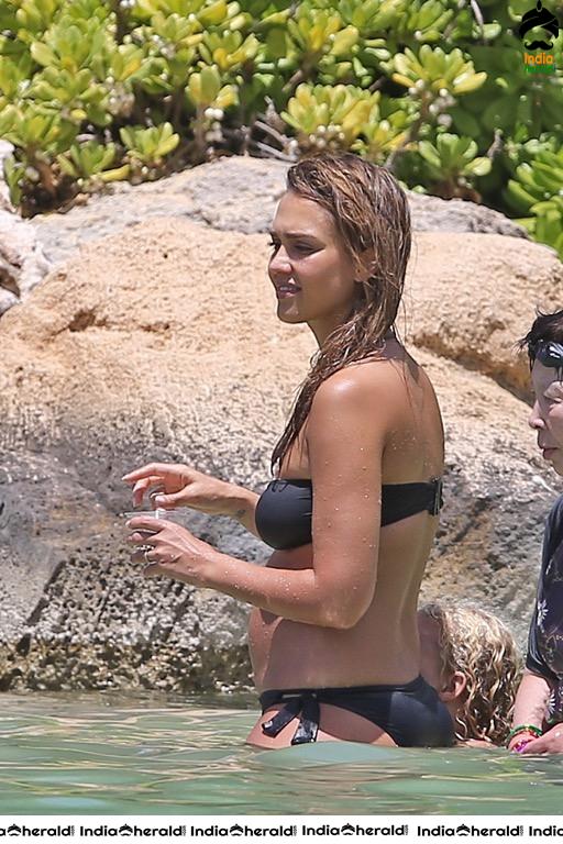 Jessica Alba Flaunts Her Bump While Wearing A Bikini In Haw