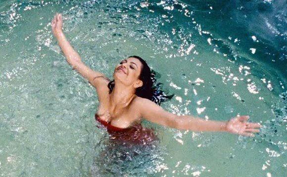 Kajal Agarwal Hot Navel Images