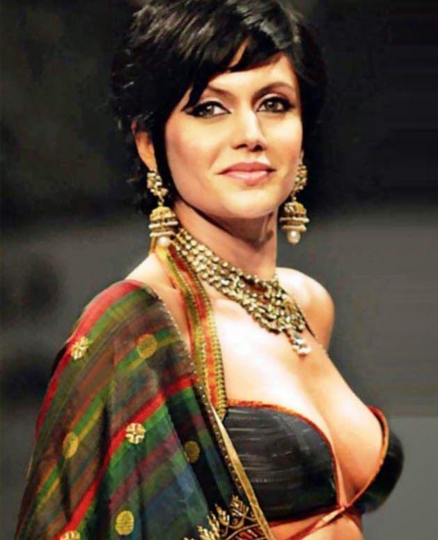 Mandira Bedi Hot Navel Photos