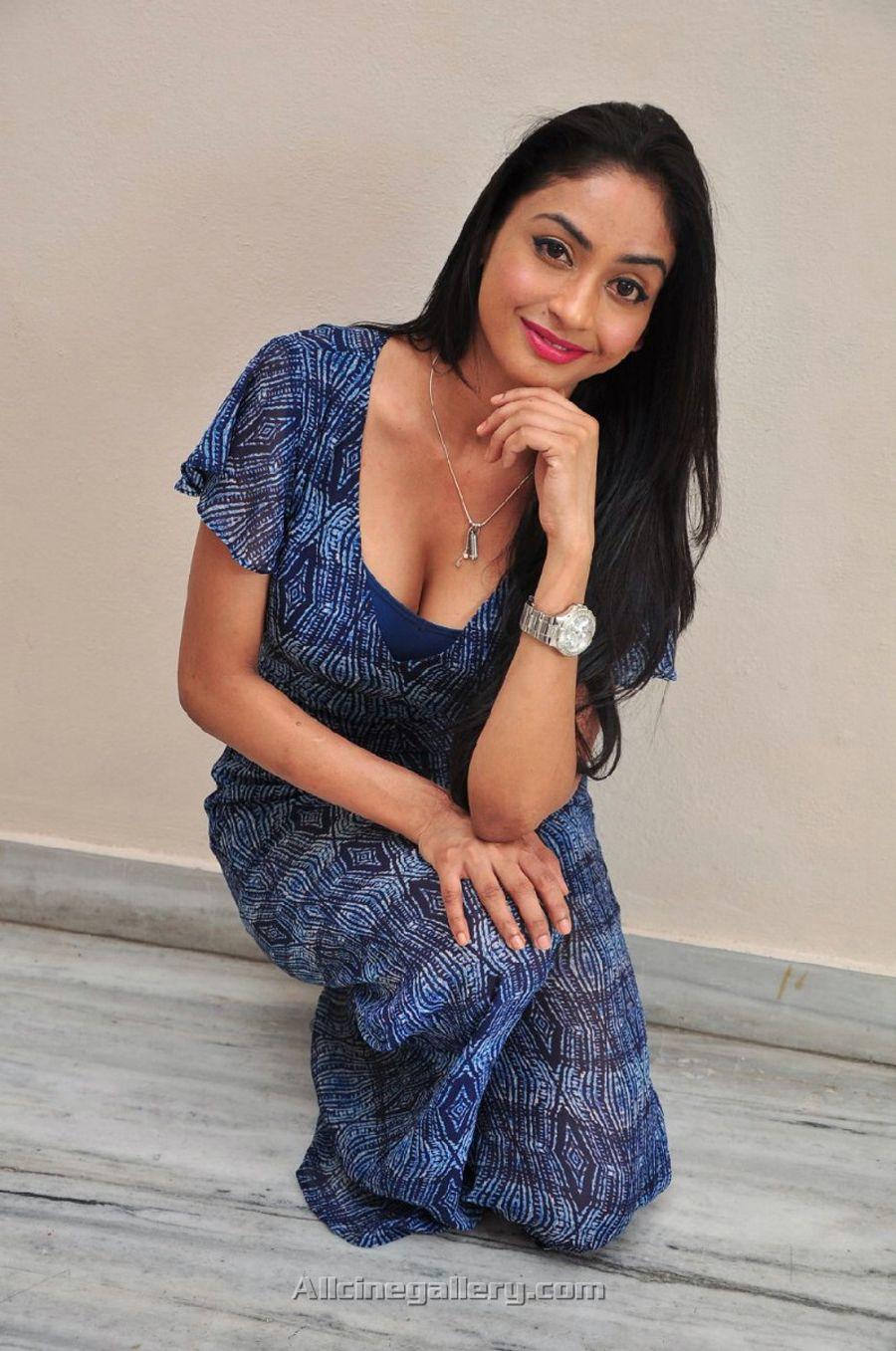 Pooja Sri Hot Stills