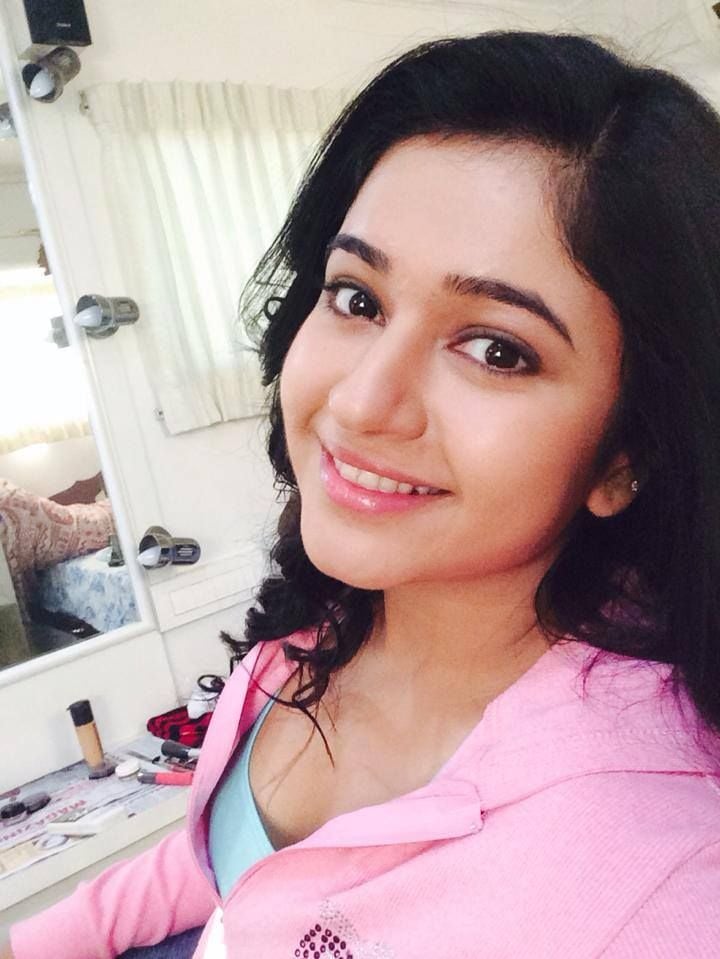 Poonambajwa Hot Sexy Photos