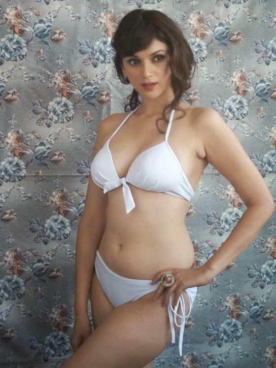 Shocking Photos of Bollywood Actress