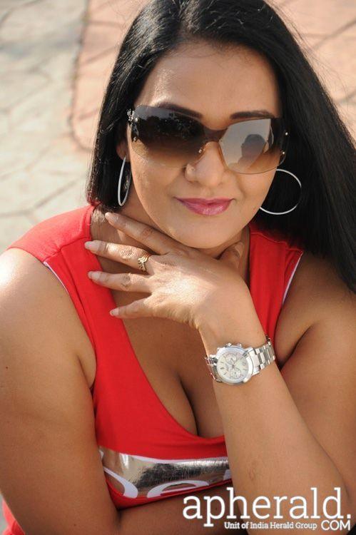 Side Actress Apoorva Hot Sexy Photos