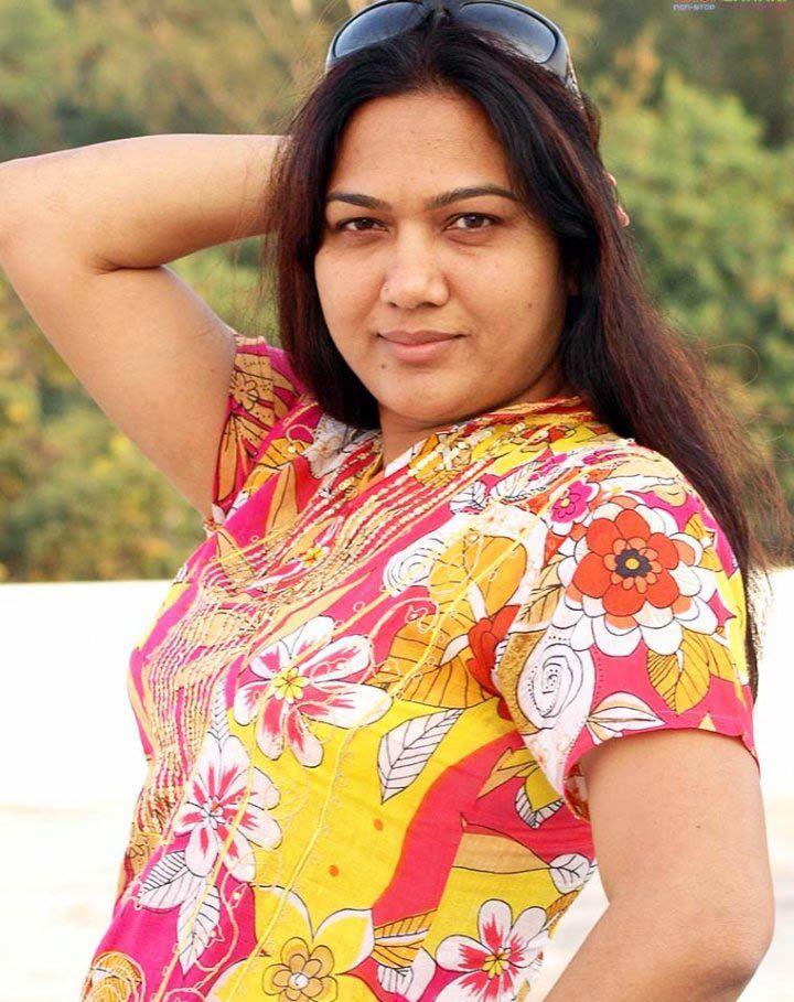 Side Actress Hema Aunty Spicy Pictures