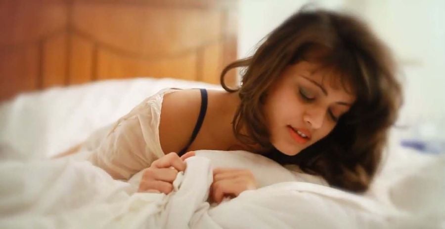 Sneha Ullal Hot Photo Pics