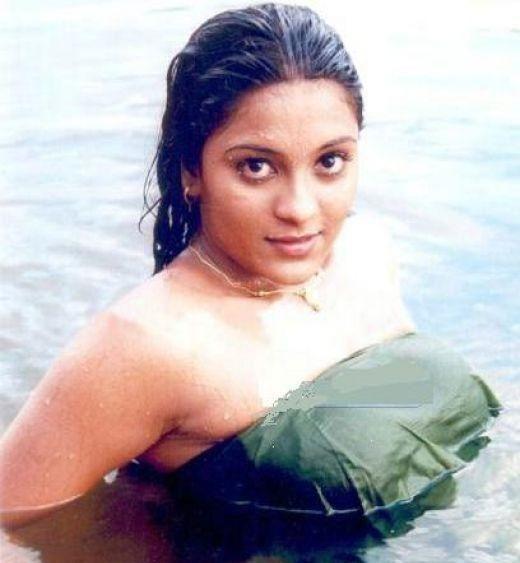 South Indian Actress Bikni Hot Photos