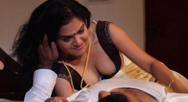 Thigattadha Kadhal Movie Hot Photos