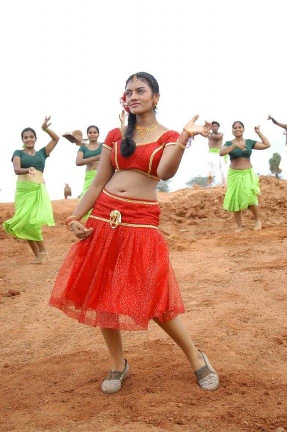 Umasree Hot Dancing Pics