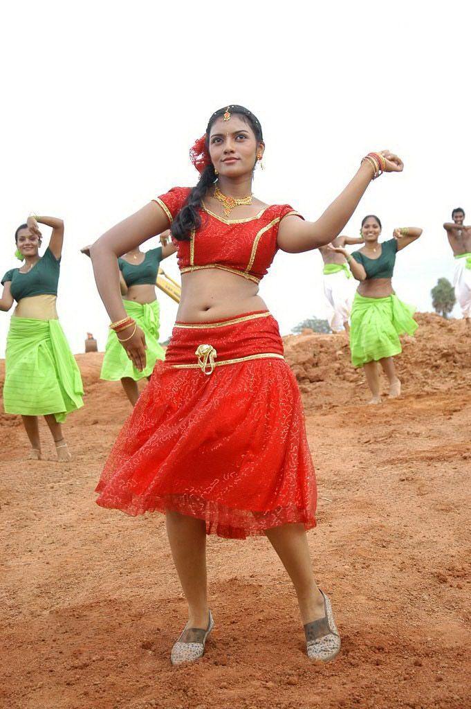 Umasree Hot Dancing Pics