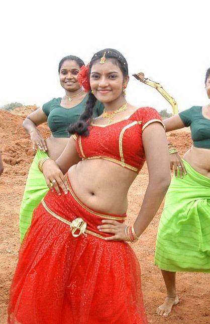 Umasree Hot Dancing Pics