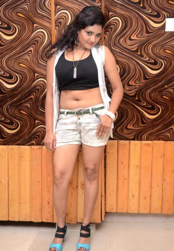 Vasavi Reddy Spicy Pics