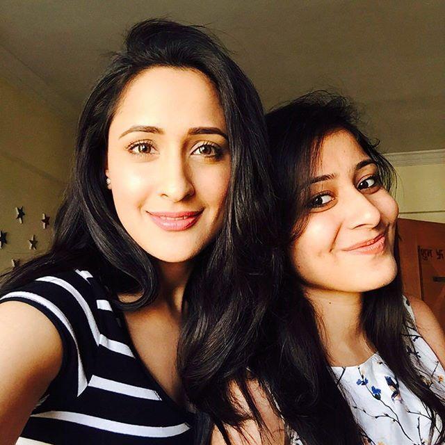 Actress Pragya Jaiswal Rare & UNSeen Photos Collection