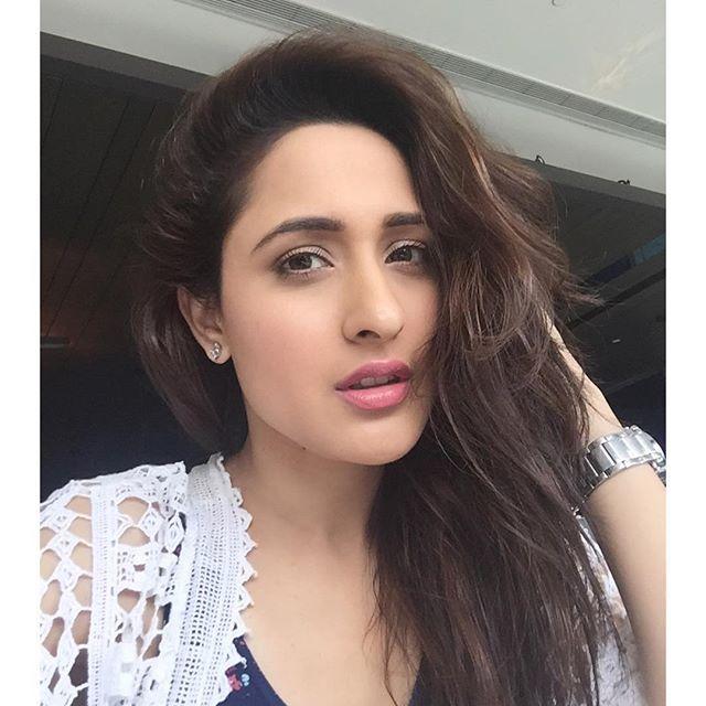 Actress Pragya Jaiswal Rare & UNSeen Photos Collection