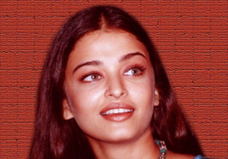 Aishwarya Rai Rare & UNSEEN Stock Photos