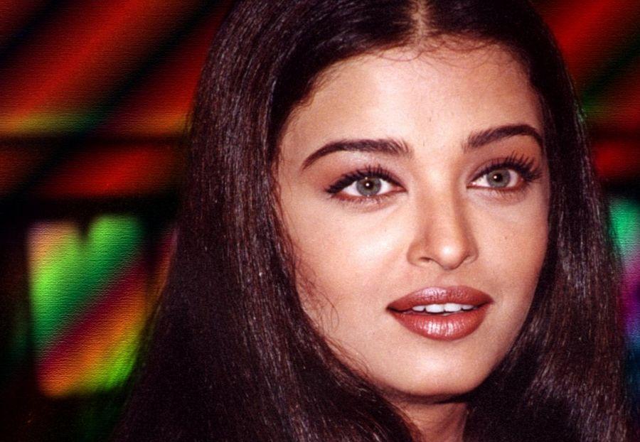 Aishwarya Rai Rare & UNSEEN Stock Photos