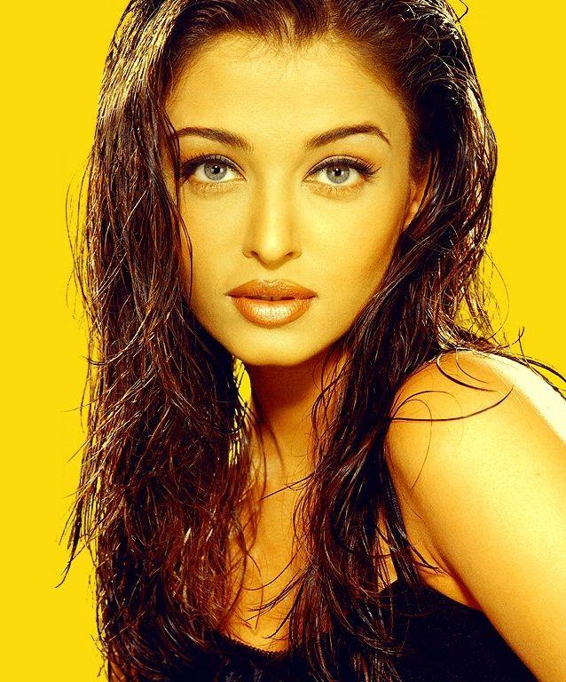 Aishwarya Rai Rare & UNSEEN Stock Photos