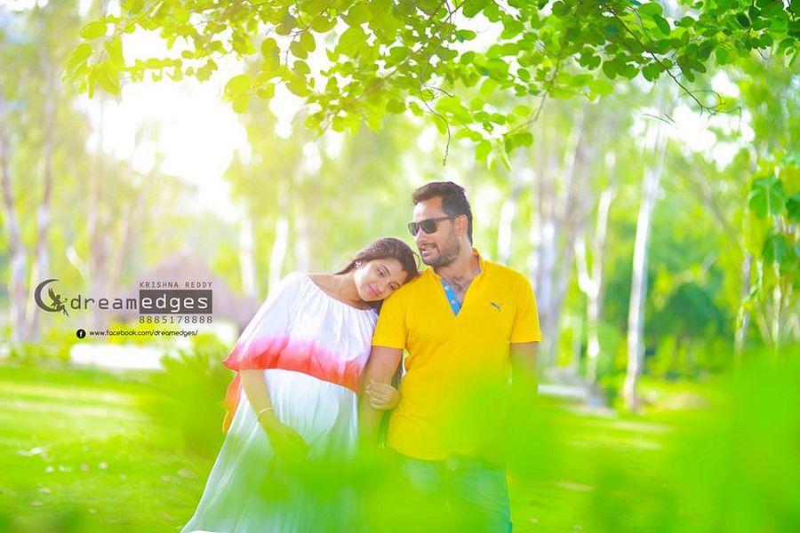 Anchor Shyamala Maternity Shoot Photos