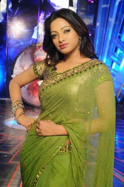 Anchor Udaya Bhanu Rare & UNseened Photos