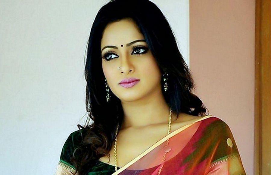 Anchor Udaya Bhanu Rare & UNseened Photos