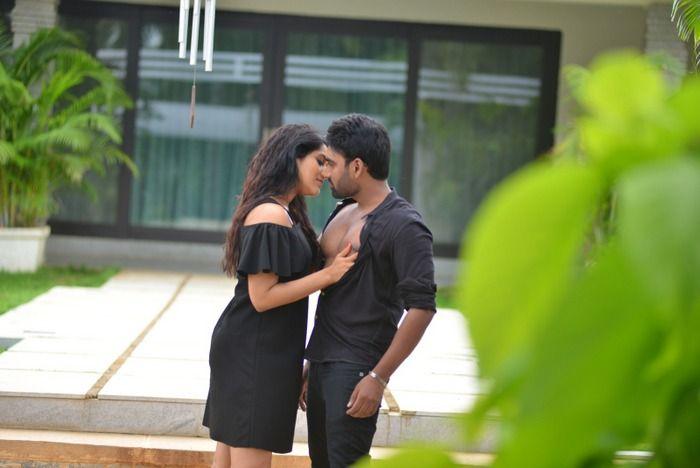 Anthaku Minchi Telugu Movie Latest Stills