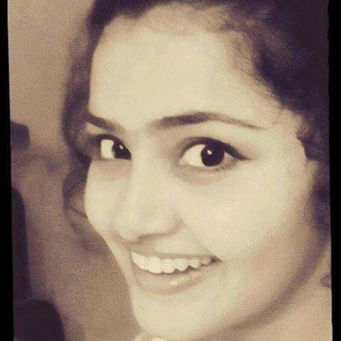 Anupama Parameswaran Without Makeup Rare & Unseen Photos