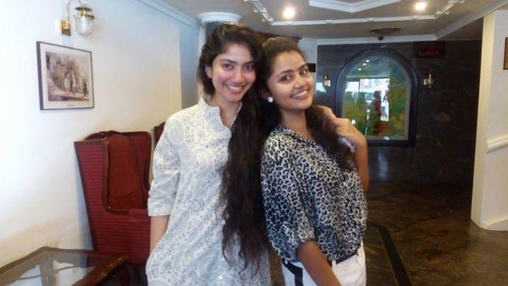 Anupama Parameswaran Without Makeup Rare & Unseen Photos