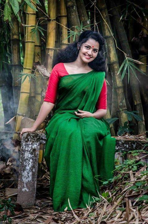 Anupama Parameswaran Without Makeup Rare & Unseen Photos