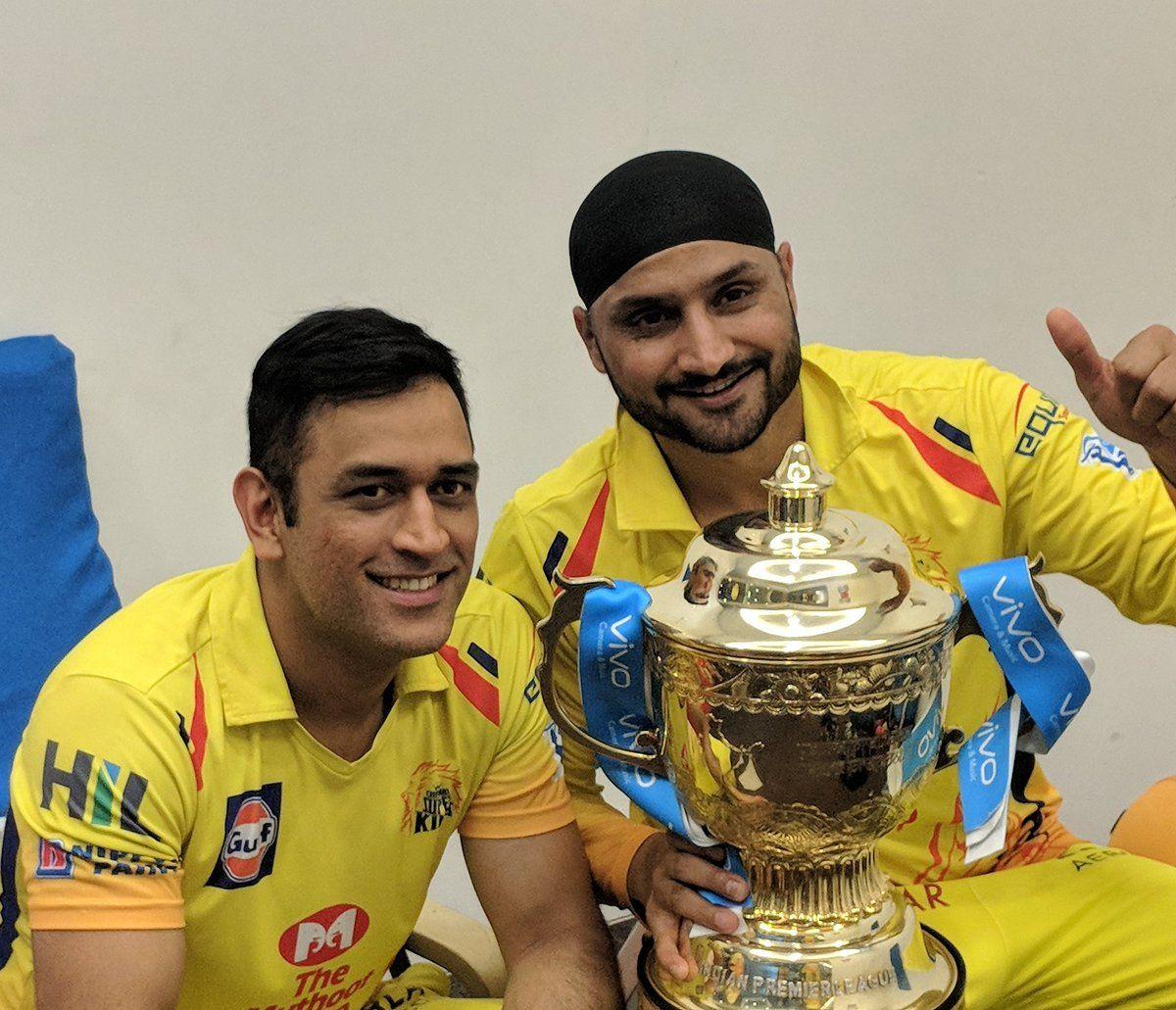 Chennai Super Kings Celebrations in Flight Photos