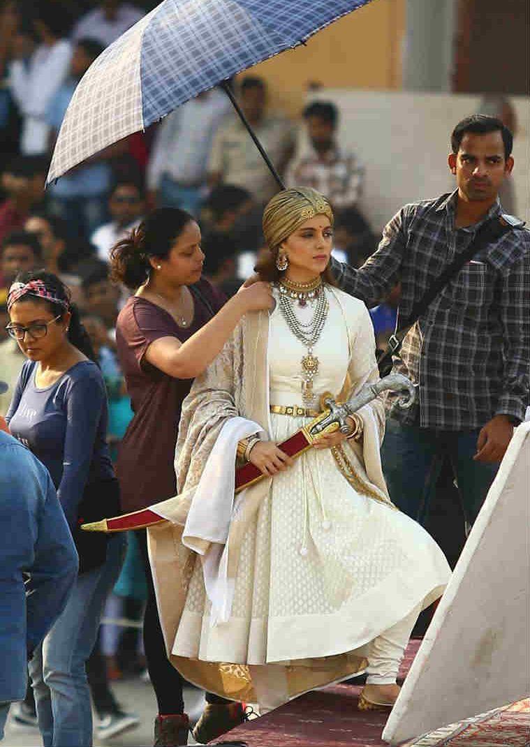 Manikarnika: The Queen of Jhansi (2019) - Videos - IMDb