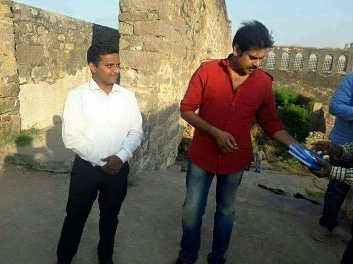 Exclusive: Pawan Kalyan’s Katamarayudu Latest Working Stills