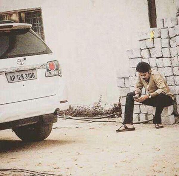 Exclusive: Pawan Kalyan’s Katamarayudu Latest Working Stills